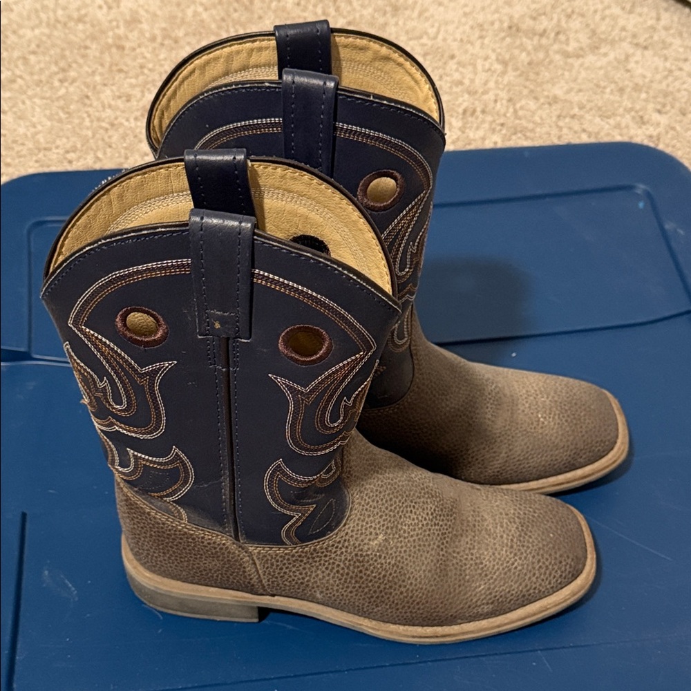 Magellan Outdoors Kids Boots - Blue and Brown